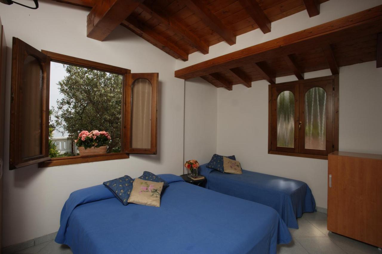 Villa Garuti Village Padenghe sul Garda Quarto foto